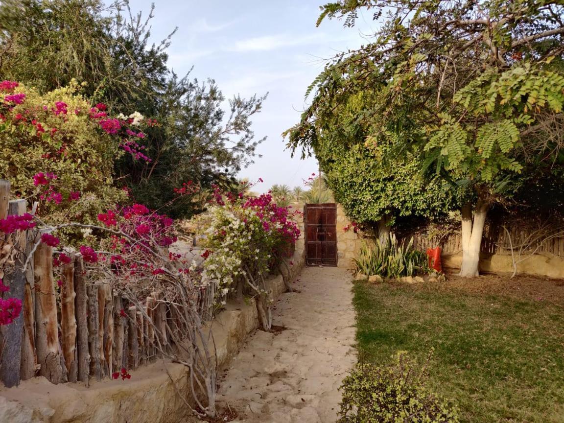 Tunis Lake View Izbat an Namus Exterior photo